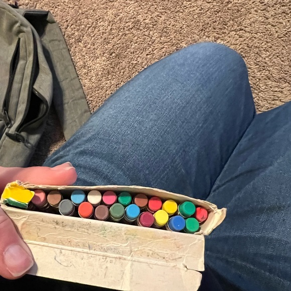 Empyre book bag with supplies, used but good condition - Picture 11 of 12